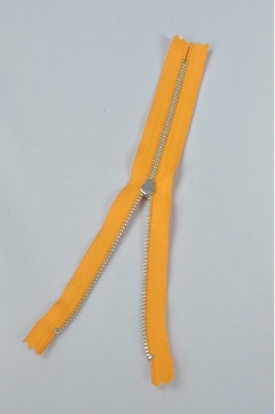 ZIP076  1號拉鏈  銀白色單頭拉鏈   密尾金屬拉鏈 不設單獨拉鍊訂購 細節-2